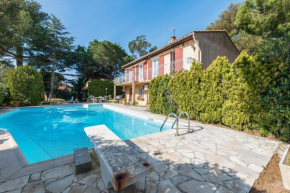 Charming studio with pool and garden in Six-Fours-les-Plages - Welkeys